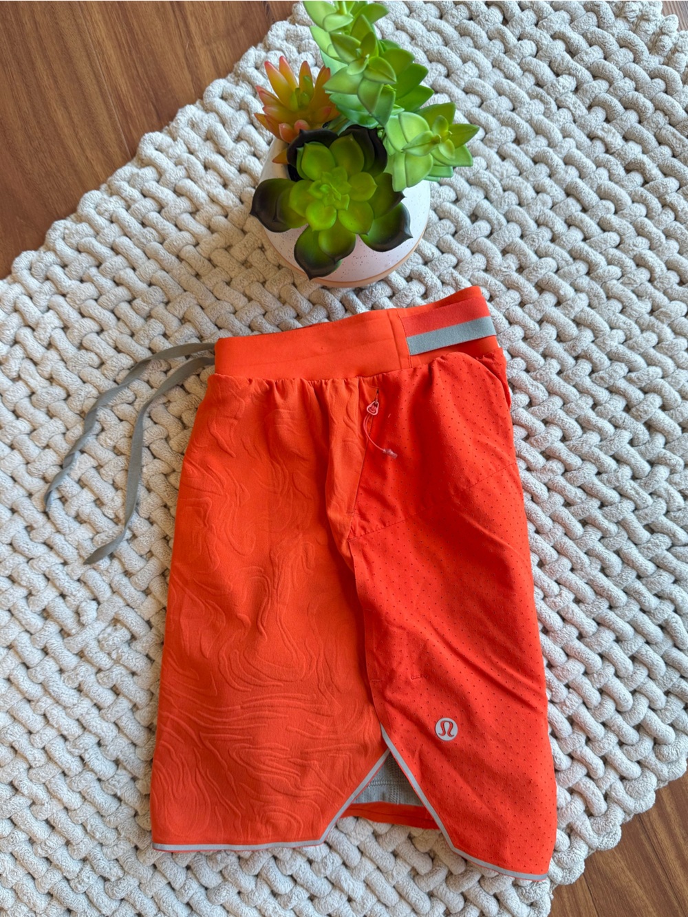 Lululemon | Men’s Fast and Free Lined 5” Swift Nulux™ Orange Shorts | Small